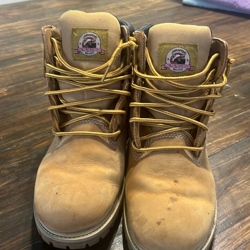 Brahma boots size 13 wheat tan color